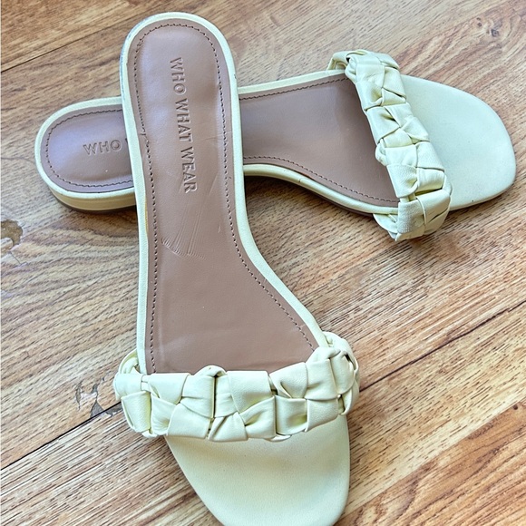 who what wear Women’s Slip On Sandals Light Yellow  Woven Strap Design Size 7.5 - Picture 3 of 11